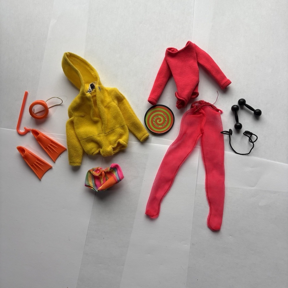 Vintage Barbie Outfits Sets—Scuba Dos Shape Ups, Near Complete